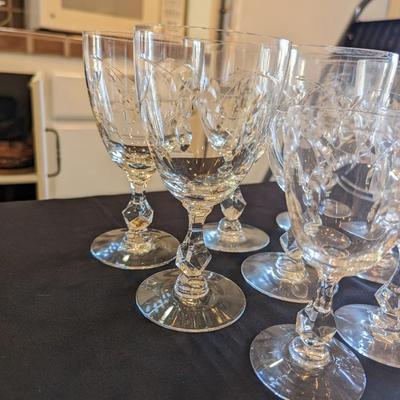 Glassware Set of 16