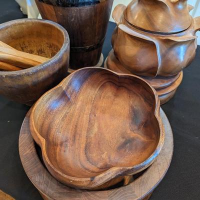 Wood Dishes & Large Bowls 