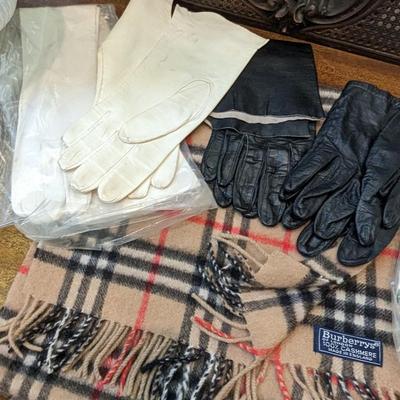 Scarfs & Gloves 