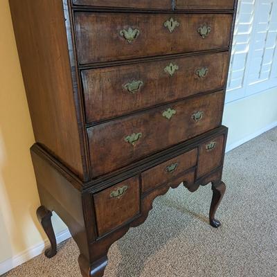 Antique Chest Of Drawers 