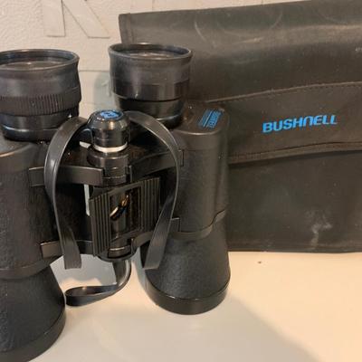 Bushnell Binoculars w/case