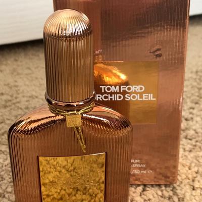 New Womanâ€™s TOM FORD Orchid Soleil 1 fl oz / 30ML  EAU DE PARFUM Vaporisateur Spray Made in Switzerland