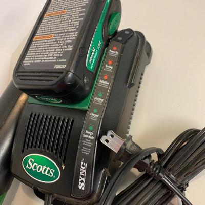 Scottâ€™s Cordless Leaf Blower w/ Battery Packs Tested