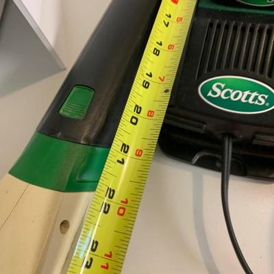 Scottâ€™s Cordless Leaf Blower w/ Battery Packs Tested