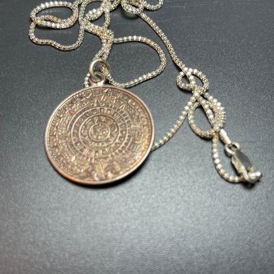 Sterling Aztec calendar chain EstateSales org Sterling Aztec calendar chain EstateSales org