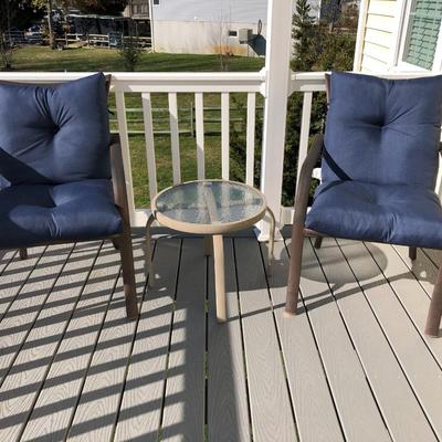 6 Piece Patio Set Tables Chairs / Stand Alone Umbrella / Plus COMFORTABLE FRESH Blue Seat Cushions