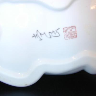 Signe Asian Porcelain Sleeping Cat Figurine Lot 435