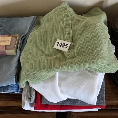 Size 12 Ladies Jeans and 9 1/2 shoes