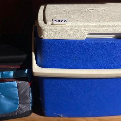 Coleman and 6 pack coolers