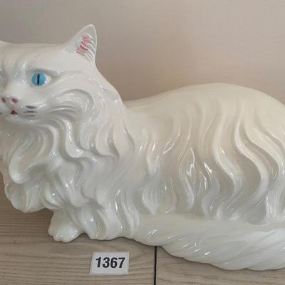 Pretty Kitty
