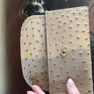 NEW Dooney and Bourke wallet