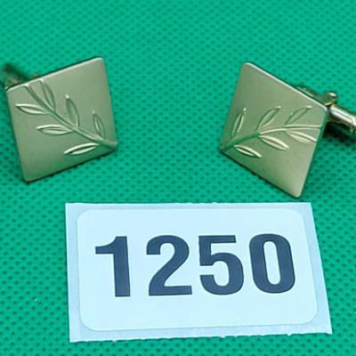 Cufflinks