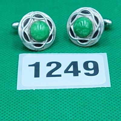 Cufflinks