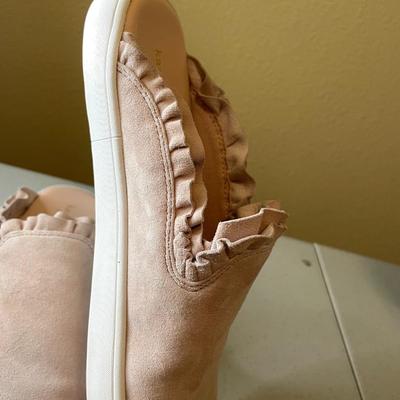 Kate Spade â€œLaneâ€ mules size 10M with BOX