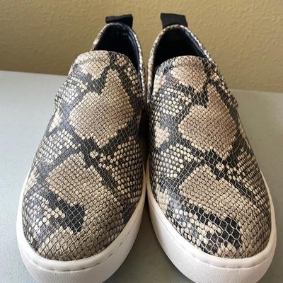 Dolce Vita NEW Snake Print Embossed Leather Sneaker with BOX