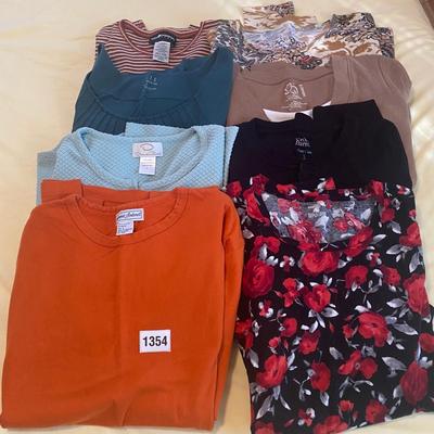 Ladyâ€™s Large Tops