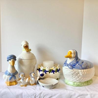 8153 7 pc White Goose Weiss Cookie Jar Lot