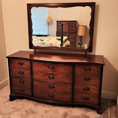 Lot #121  Vintage DIXIE Furniture Company Dresser w/mirror