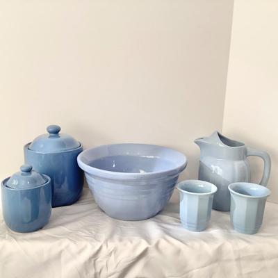 8167 6 pc Blue Pottery Set