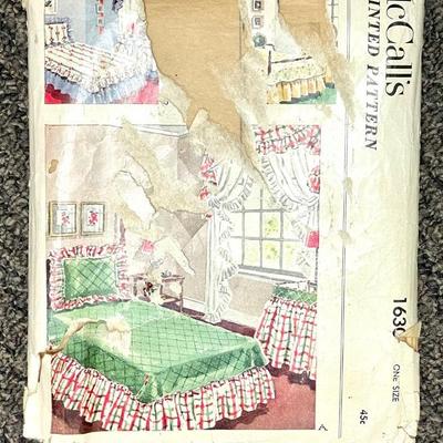 McCall’s Printed Pattern No. 1630 one size bedding set 1951