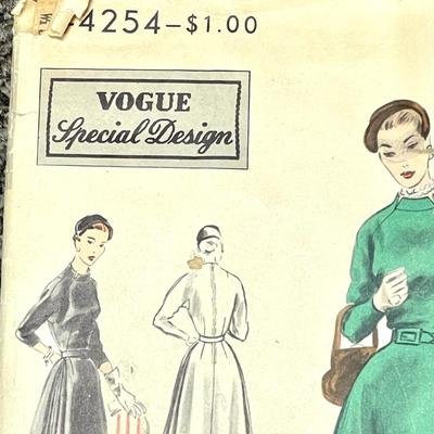 Vogue Special Pattern No. 4254 size 12 bust 30 hip 33 1951