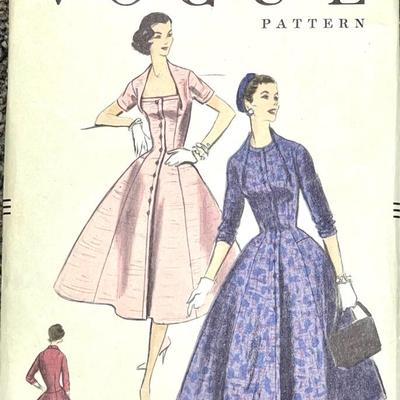 Vogue Pattern No. 8666 size 12 bust 30 hip 33 1955
