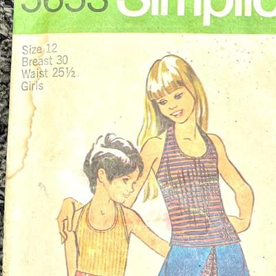 Simplicity No. 5653 girls size 12 breast 30 waist 25 1/2 top sized for stretch knits only 1973