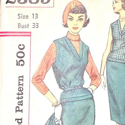 Simplicity Printed Pattern No. 2389 size 13 bust 33
