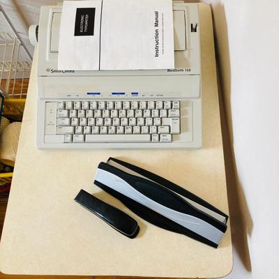 Smith Corona Electronic Typewriter    (CR - RH)