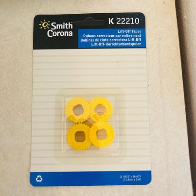 Smith Corona Electronic Typewriter    (CR - RH)
