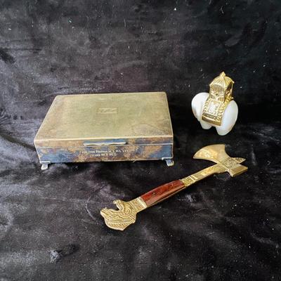 Desktop Trinkets (FR-SL)