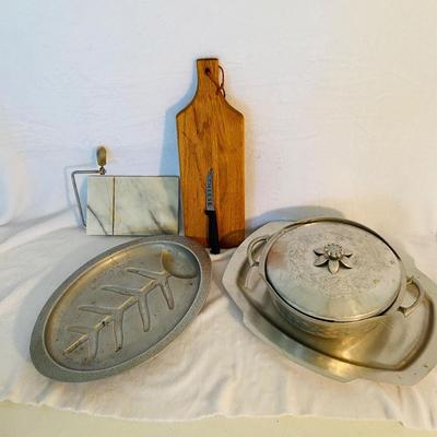Lot of Platters and Cheese Boards (FR-SL)