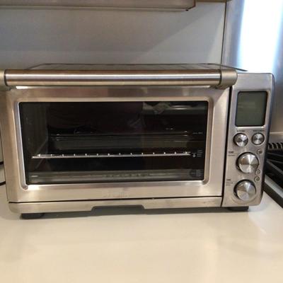 8188 Like New Breville Convection Smart Oven