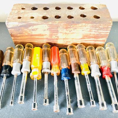 Lots of Screwdrivers  (G-JM)