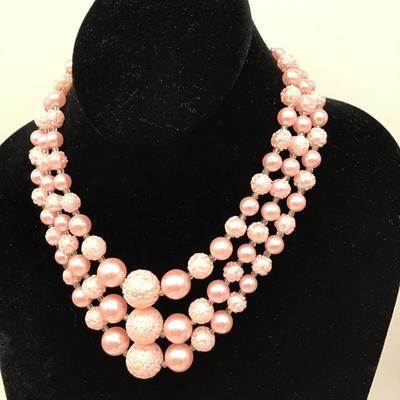 Vintage Japan Pink 3 Strand necklace. Super Cute ðŸ¥°