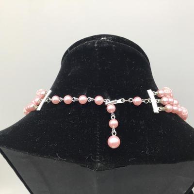 Vintage Japan Pink 3 Strand necklace. Super Cute ðŸ¥°