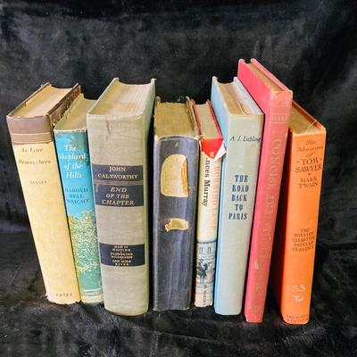 Little Women/Tom Sawyer & More Vintage Books.
