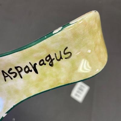 Asparagus spoon rest