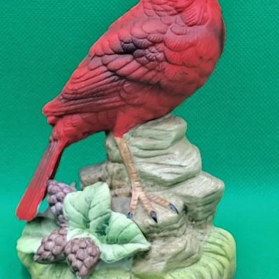 Cardinal Decor