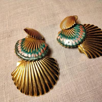 Gorgeous Shell With Enamel Post Earrings