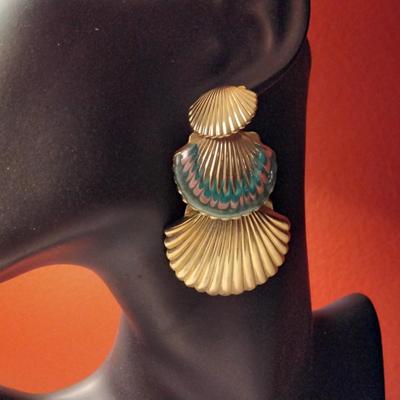Gorgeous Shell With Enamel Post Earrings