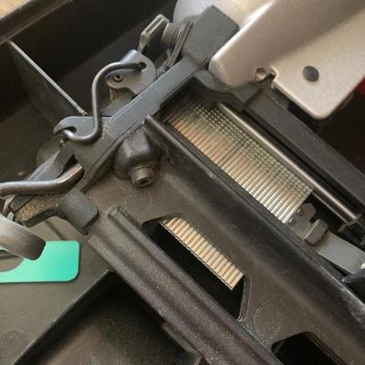 Porter Cable FN250C Finish Nail Gun w/case