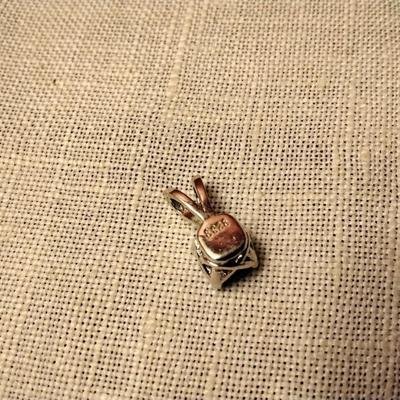 Gorgeous Green Apple Agate in Sterling Silver Pendant