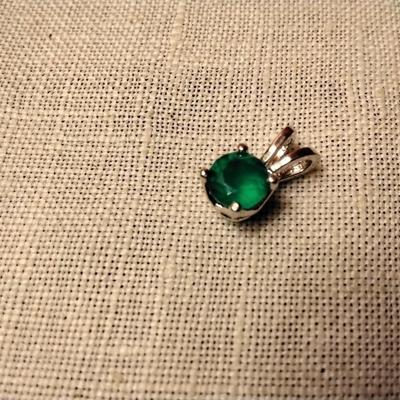 Gorgeous Green Apple Agate in Sterling Silver Pendant