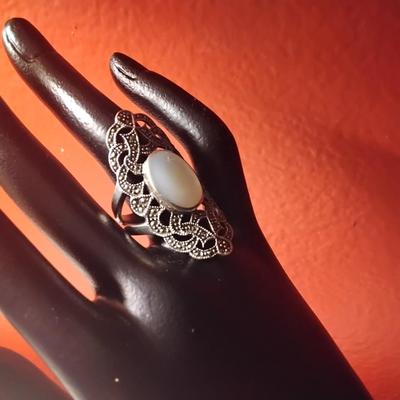 Mother of Pearl and Marcasite Sterling Silver Ring Size 8