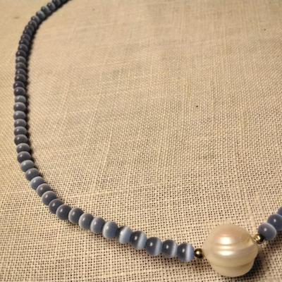 16" Blue Cats Eye With Baroque Pearl