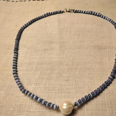16" Blue Cats Eye With Baroque Pearl