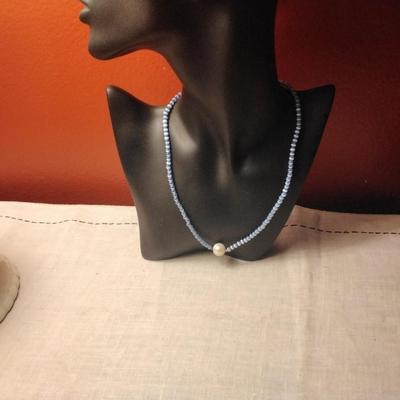 16" Blue Cats Eye With Baroque Pearl