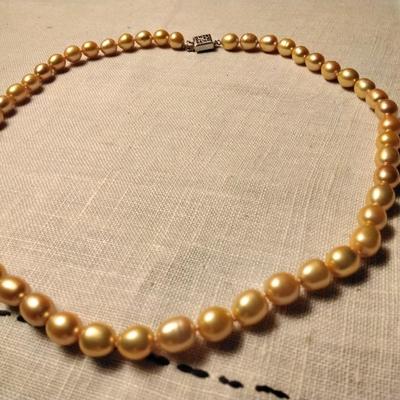 17" Champagne High Sheen Pearl Necklace With Unique Clasp