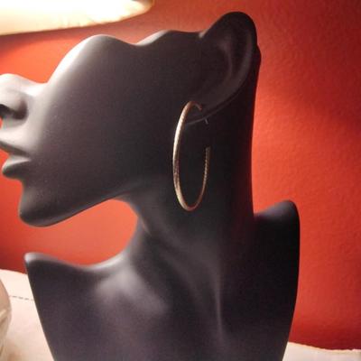 Beautiful Gold Tone Hoop Earring